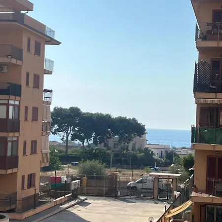Vendégház A Casa Di Teo Tra Stazione E Mare 3*